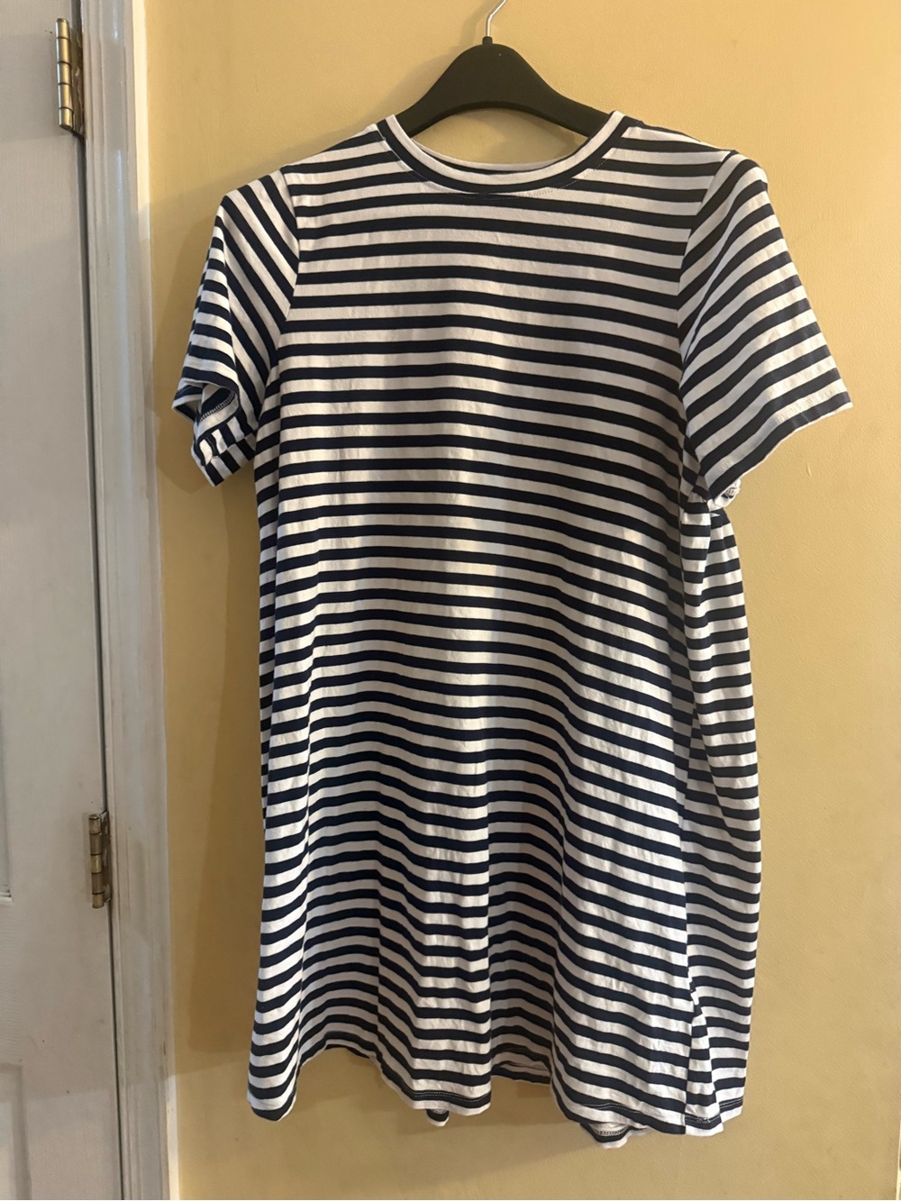 Tuckernuck Pomander Place Striped Navy and White Tee Dress, size small